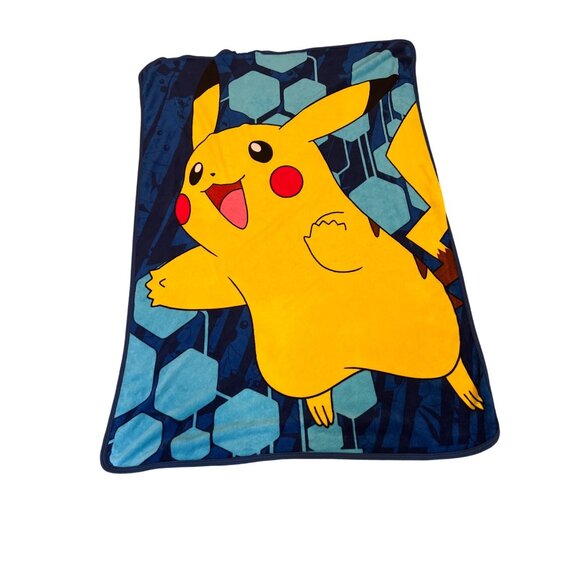 Pikachu Character Fleece Blanket Kids Throw Size Pokemon - Picture 1 of 2
